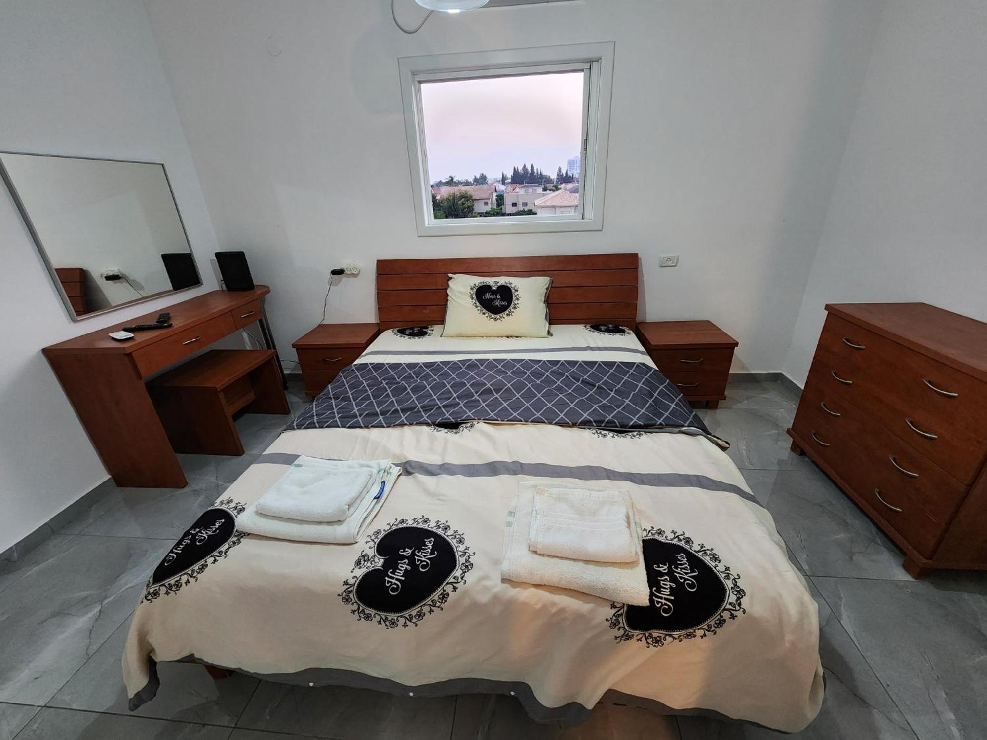 Short Term Stay In Rehovot Central Location Near Nes Ziona Rishon Lezion Jerusalem And Tel Aviv Eksteriør bilde